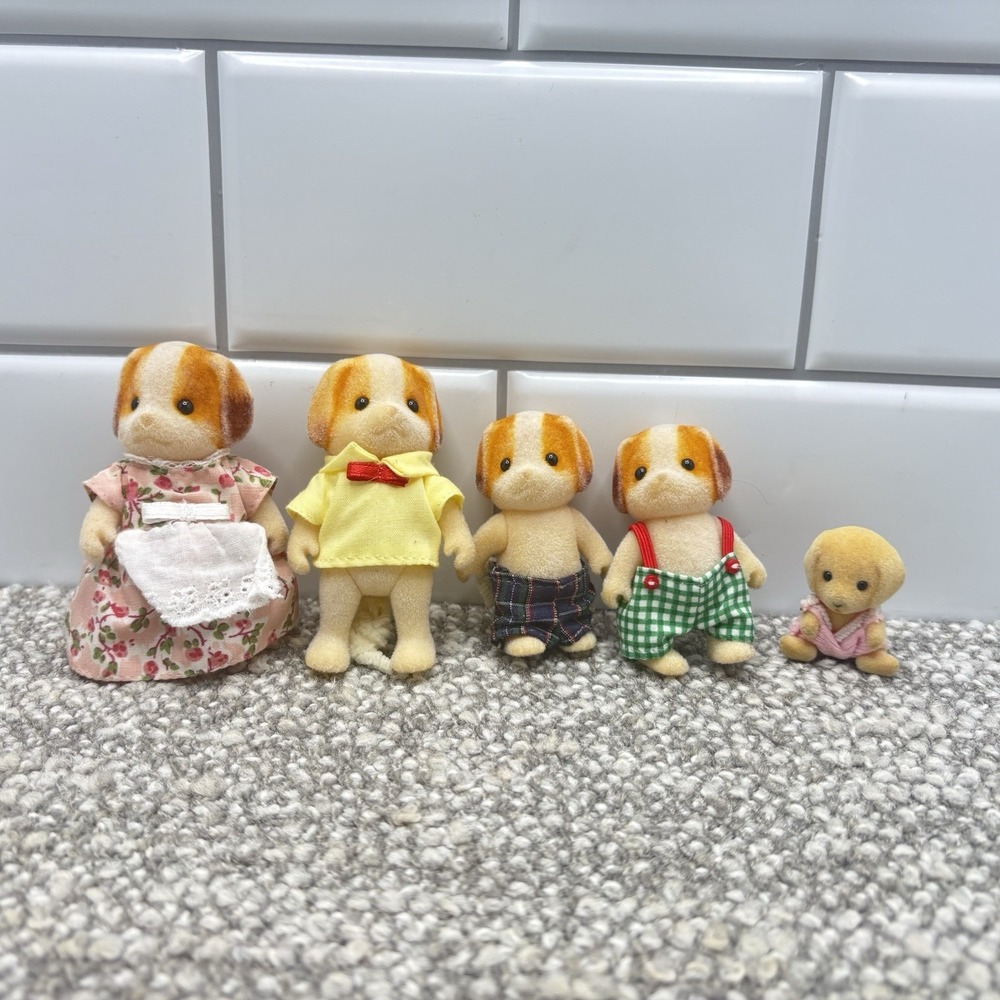 Sylvanian Families Chiffon Dog Family Calico Critters Fluffy Tails Cool Colors